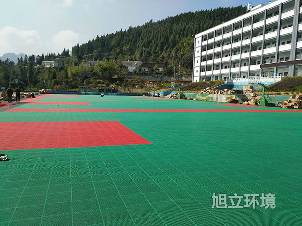 貴州六盤水水塘中學(xué)