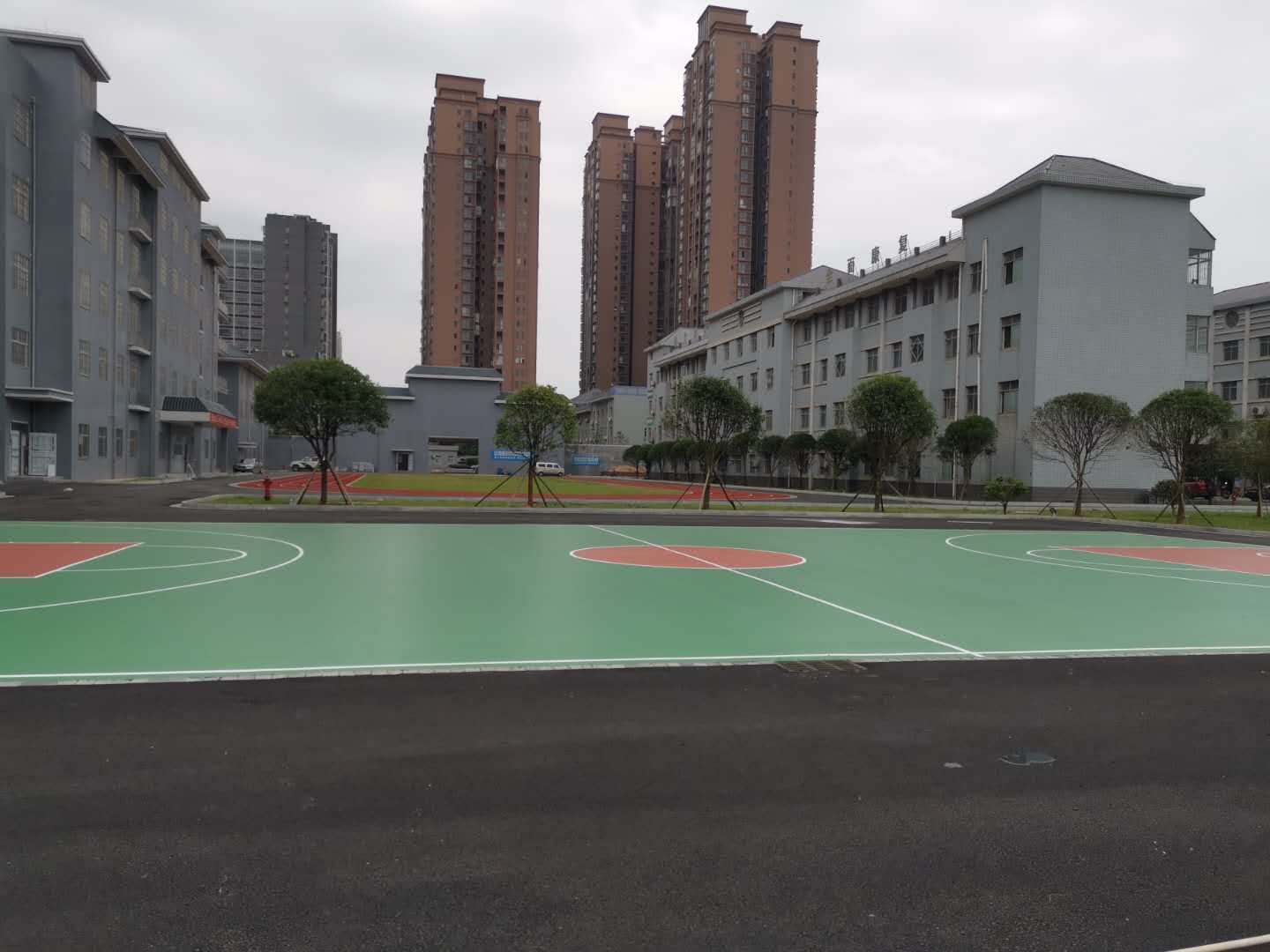 湘潭市九華戒毒所（市級(jí)）塑膠跑道、新一代硅PU籃球場(chǎng)項(xiàng)目